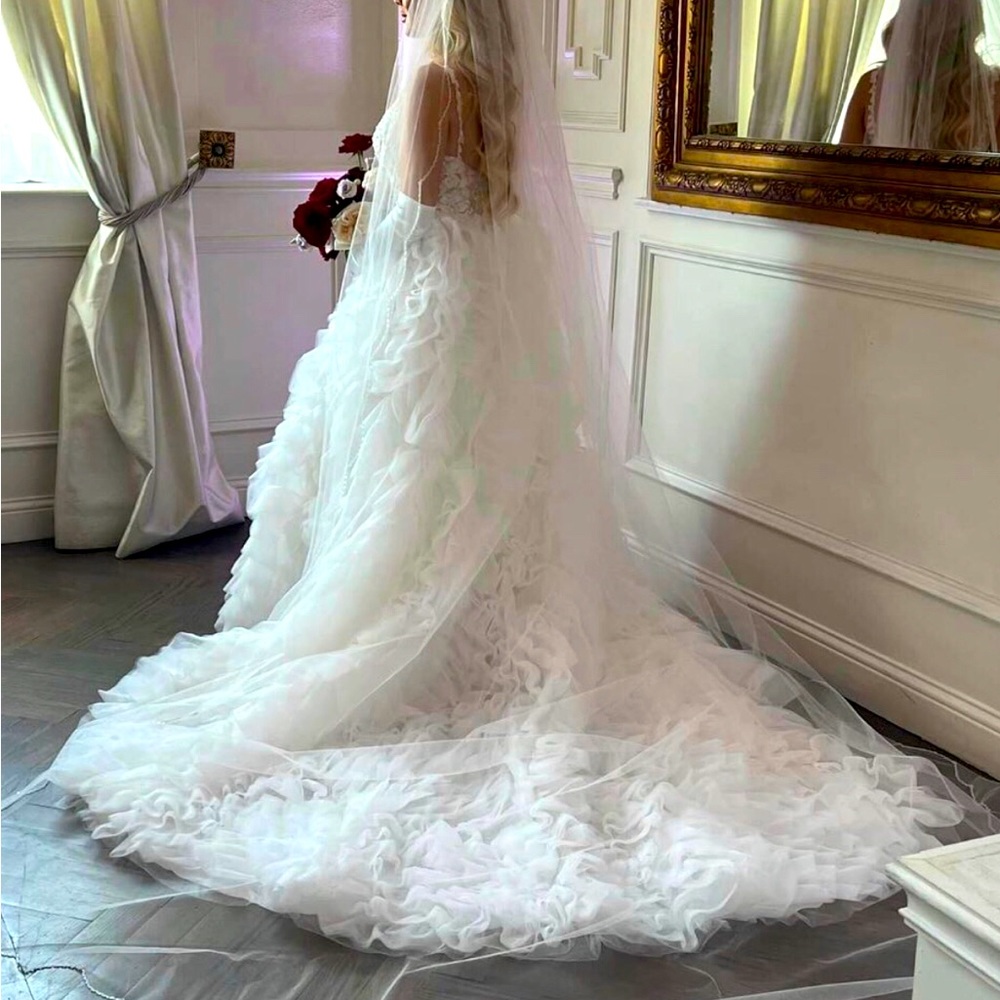 Ivory Ball Gown Wedding Dress Beaded Bodice Tulle Train Bridal Gown Worn Once